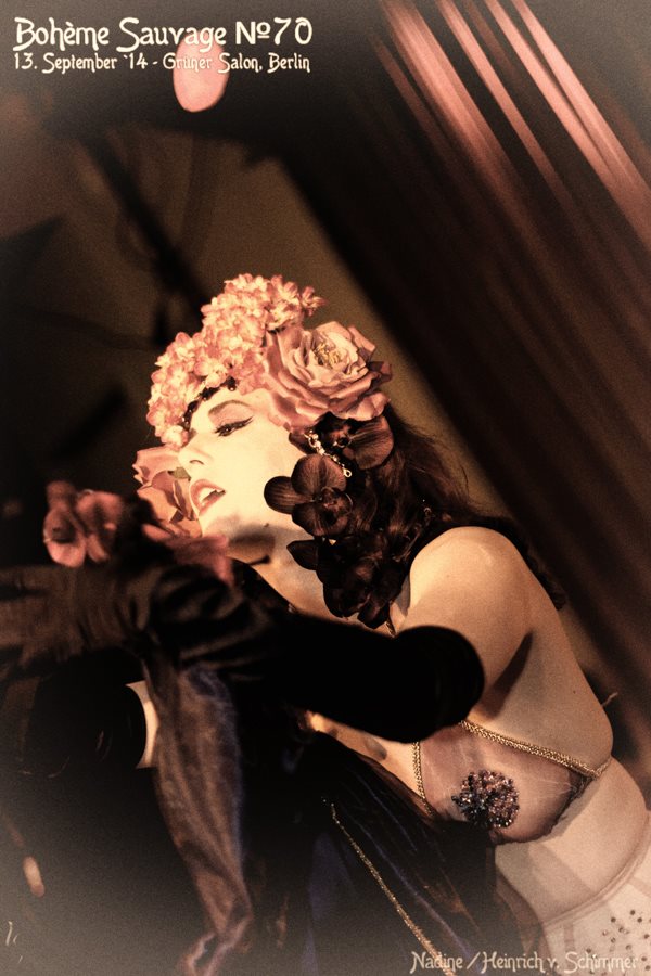 Lola de St Germain burlesque Berlin